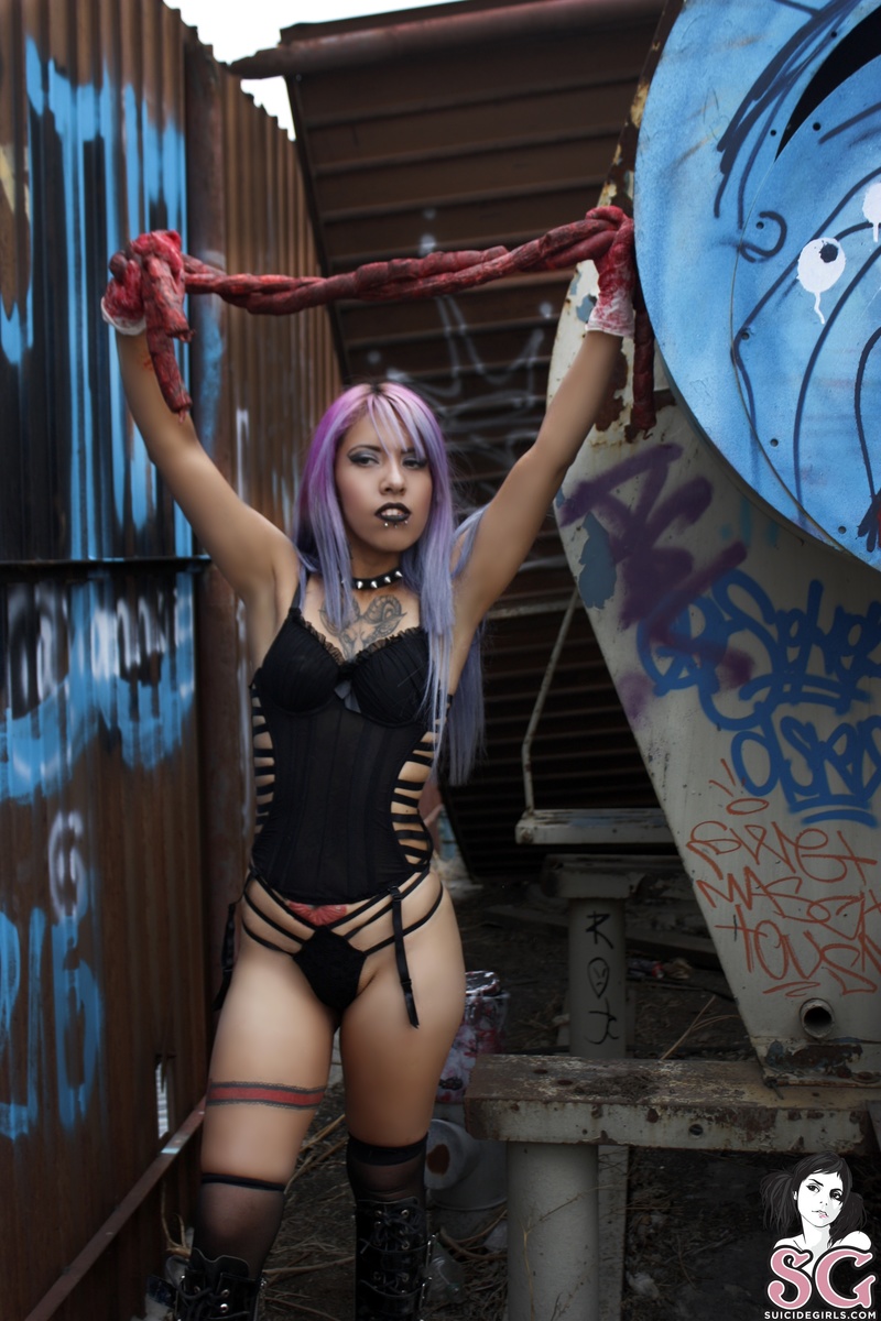 nastyjarrie-butimnotcrazy-19.jpg