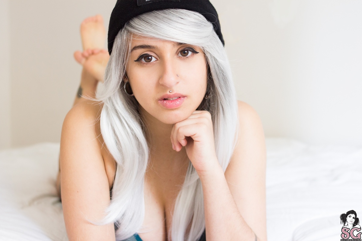 eunoia-fairieswearbeanies-05.jpg