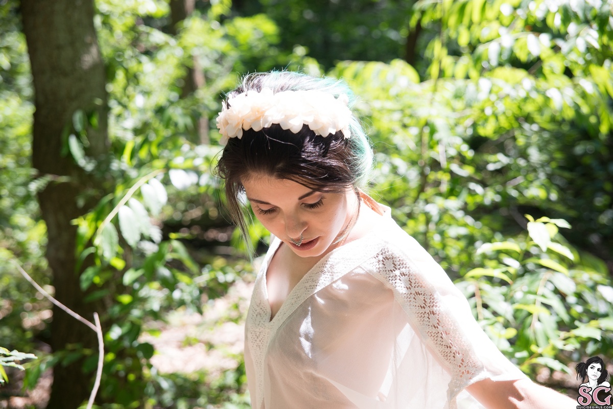 novaanne-lostinthewoods-21.jpg