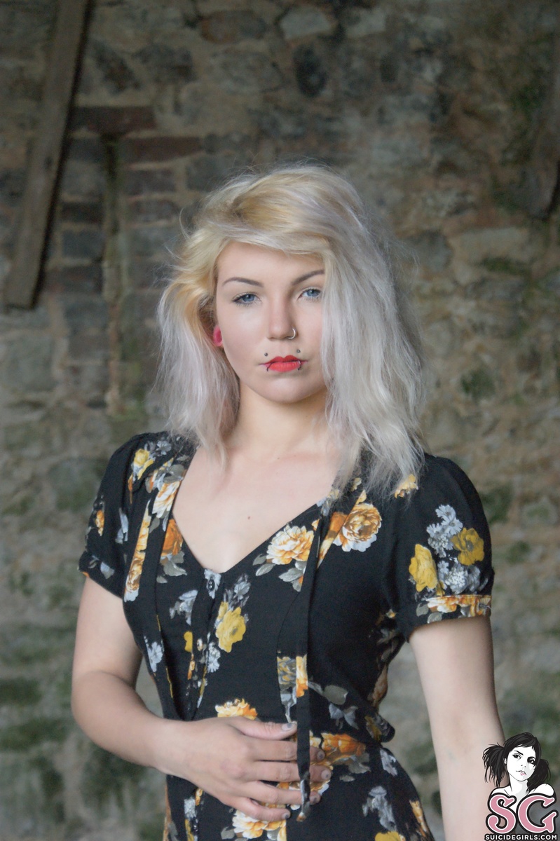 tinyvixen-borninabarn-09.jpg