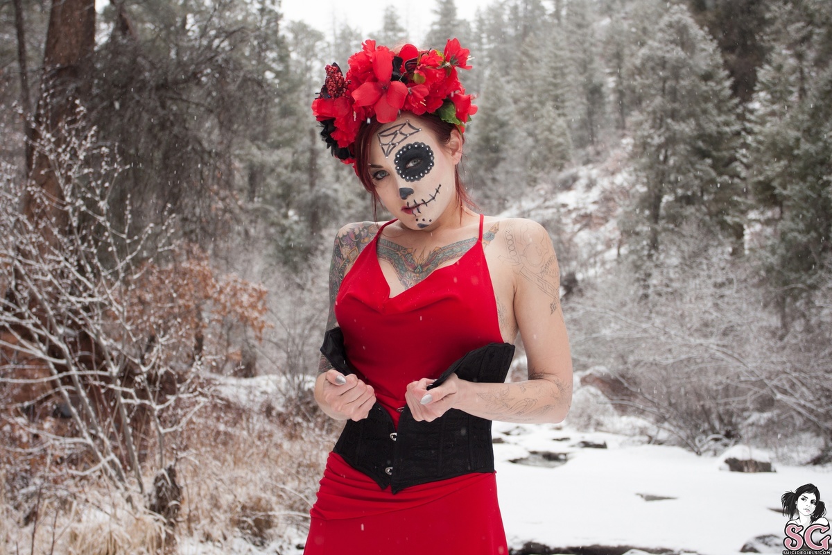 jacquidaniels-winterdayofthedead-03.jpg