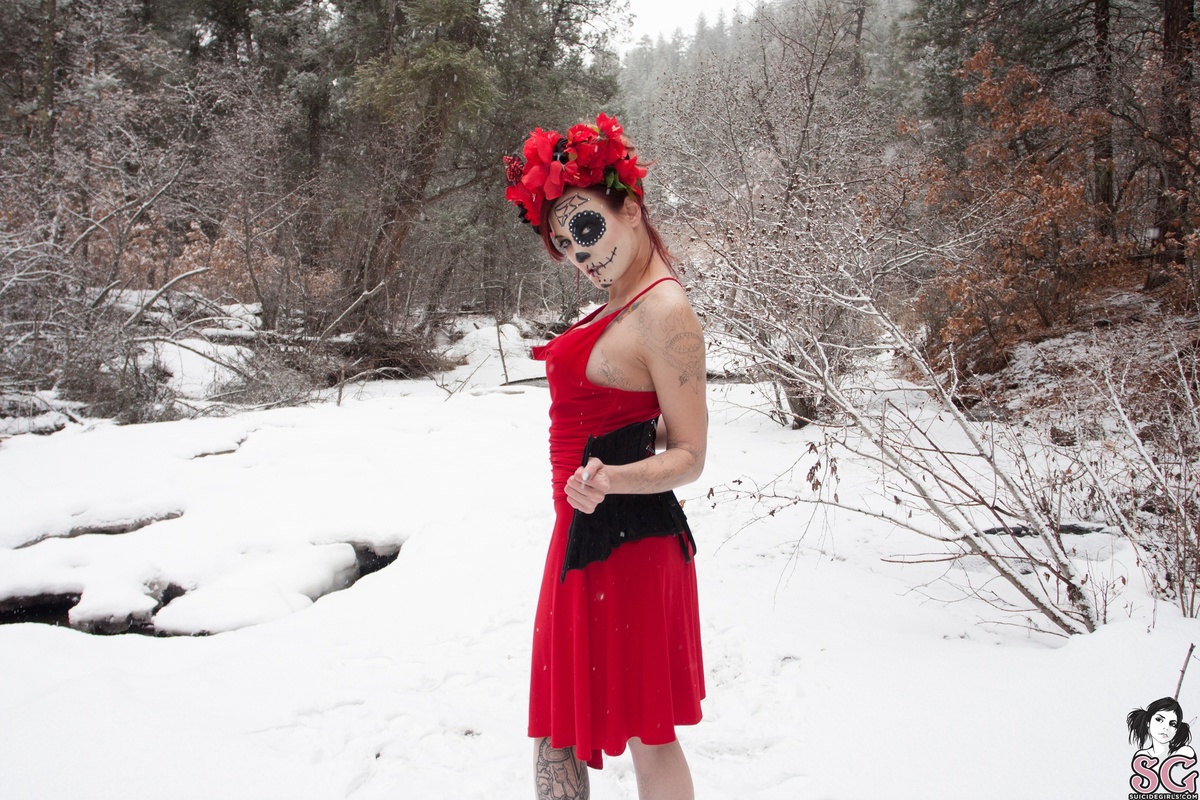 jacquidaniels-winterdayofthedead-11.jpg