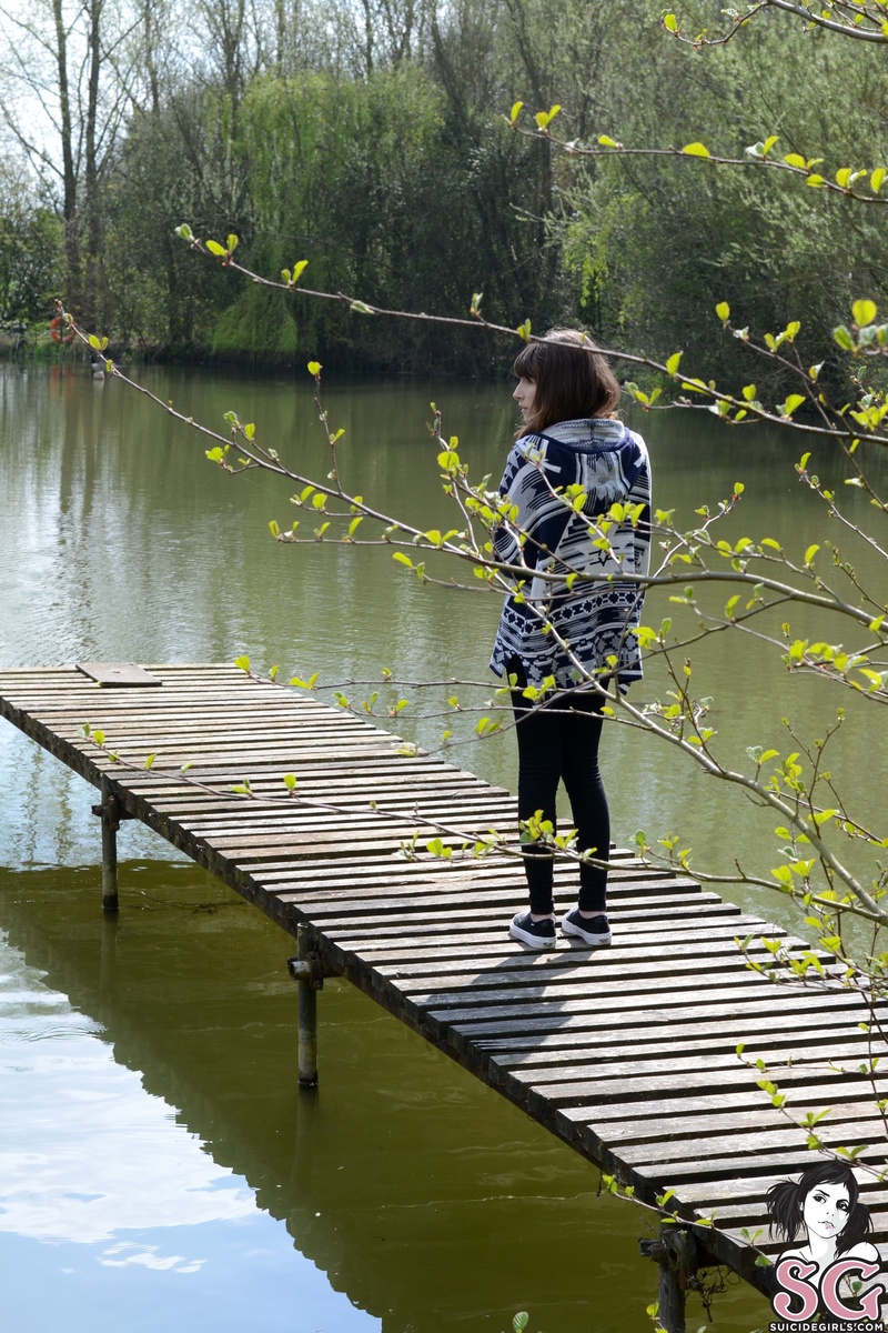 tinyphantom-walkbythelake-01.jpg
