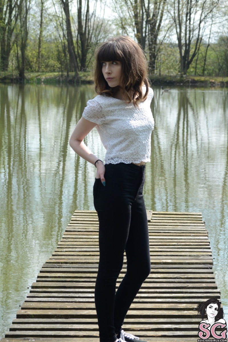 tinyphantom-walkbythelake-03.jpg