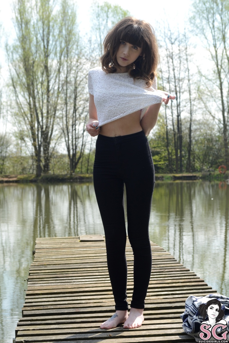 tinyphantom-walkbythelake-05.jpg