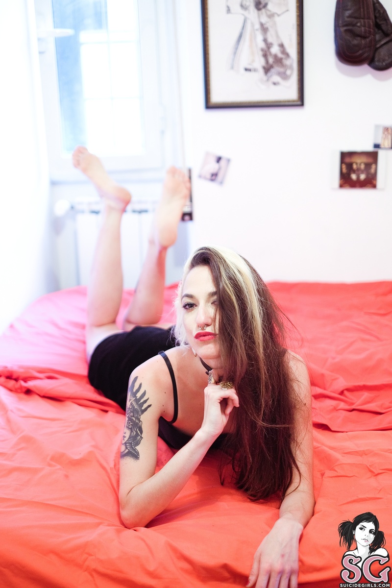 fraweird-untitled-03.jpg