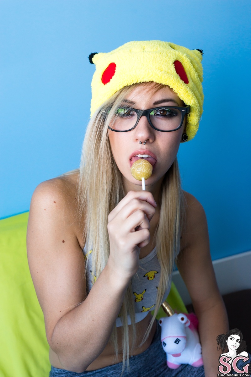 eliieweeds-pika-05.jpg