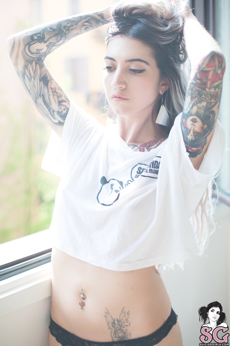 therry-thebrowdiewhite-01.jpg