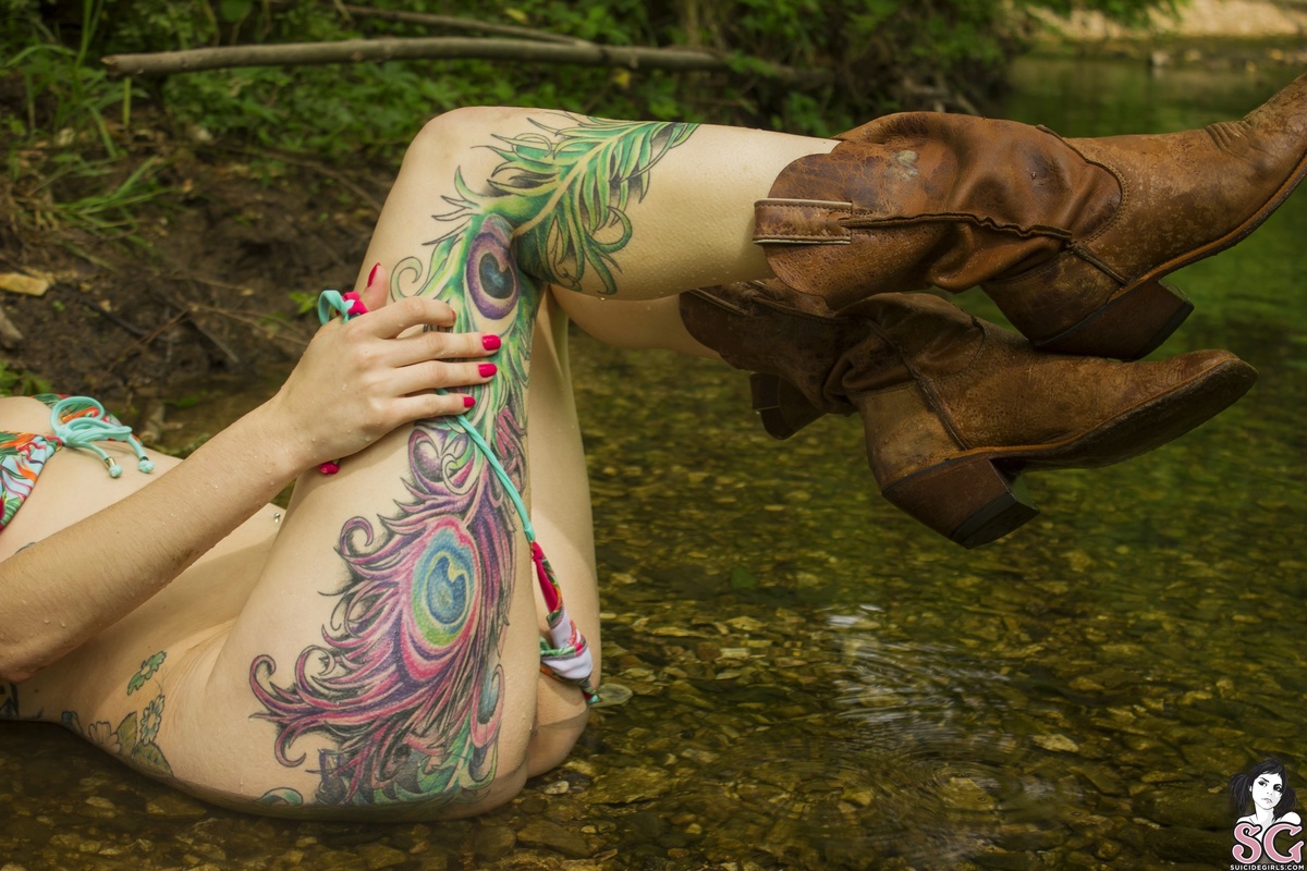 keenked-bodyofwater-17.jpg