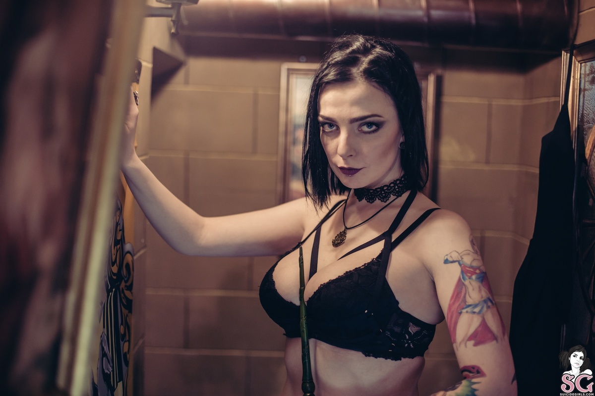 liliumsuicide-imperio-13.jpg
