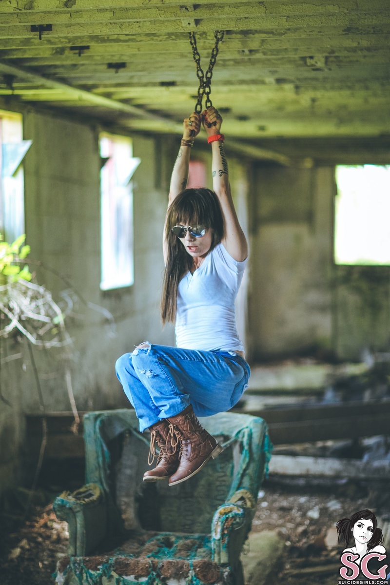 hurricaneheather-recklessabandon-03.jpg