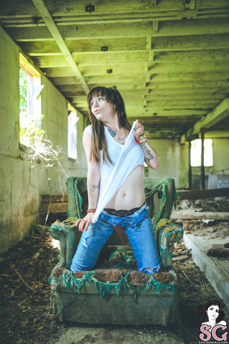 hurricaneheather-recklessabandon-09.jpg