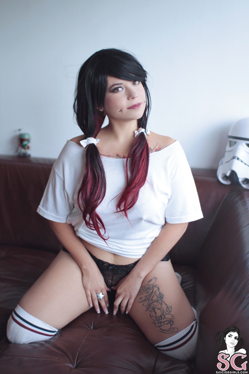 nameless-whitefiction-03.jpg