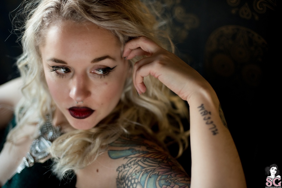 ladythevamp-velvetnights-03.jpg