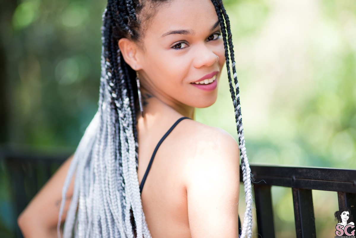sasacarvalho-youwantapieceofme-05.jpg