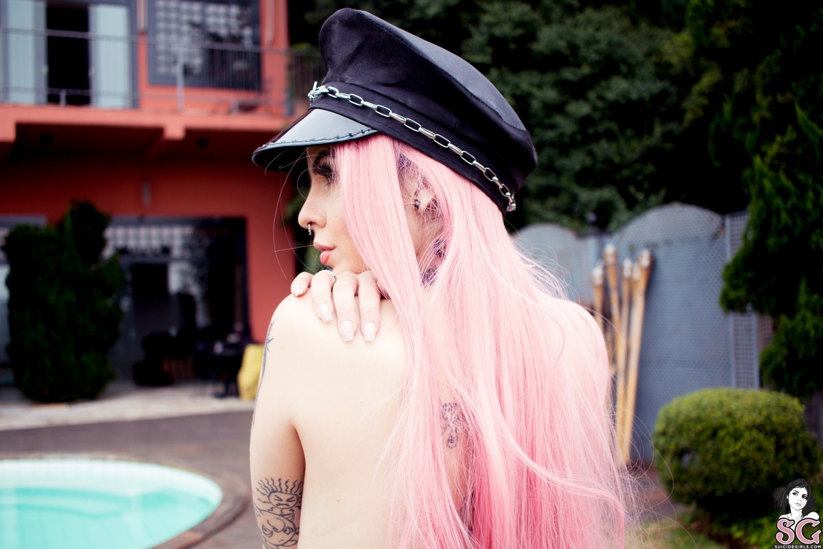 saga-themadgearqueen-39.jpg