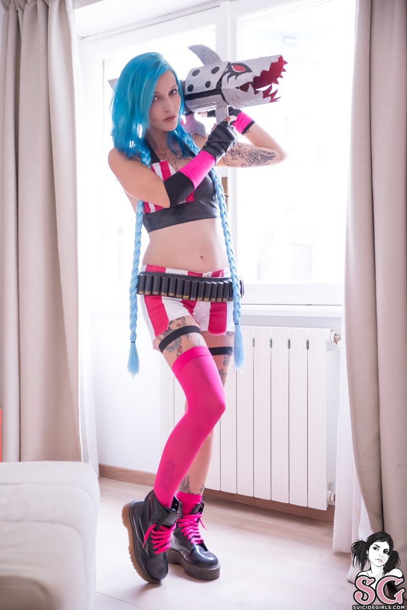 luxes-theothersideofjinx-01.jpg