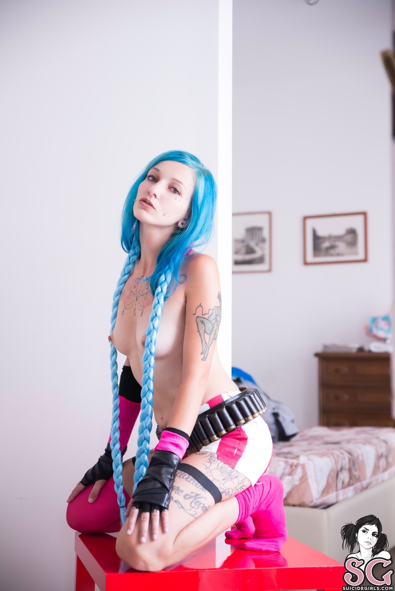 luxes-theothersideofjinx-13.jpg