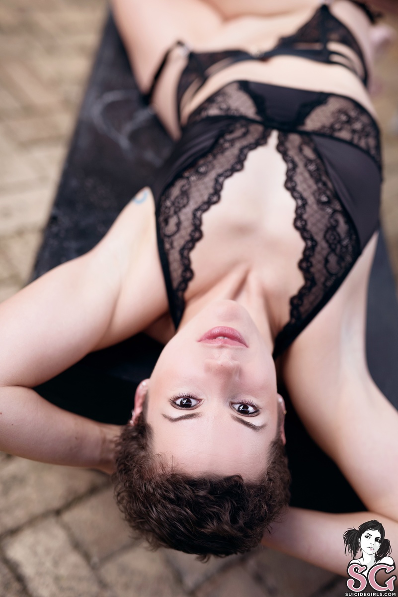 misscarmine-sardax-35.jpg