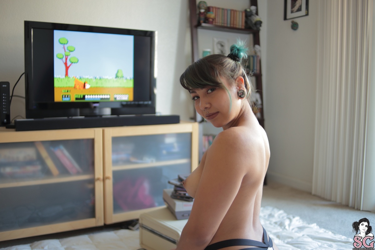 ultrav-letsplayagameortwo-31.jpg