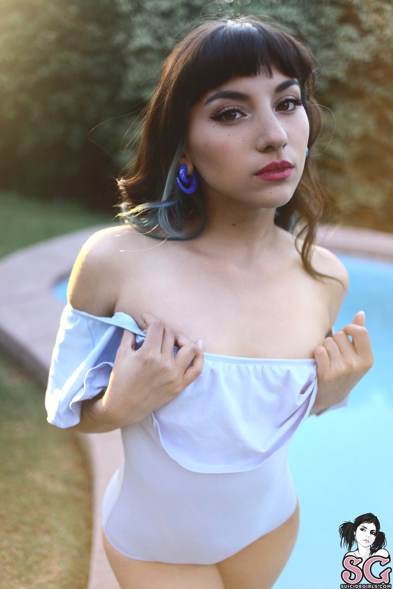 acuarius-summertimesadness-09.jpg