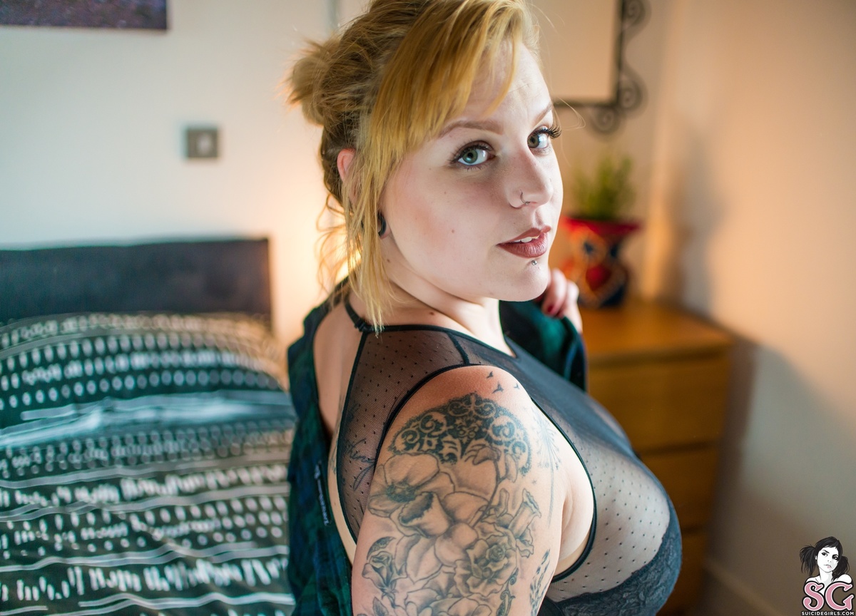tumnus-imnotokayipromise-03.jpg