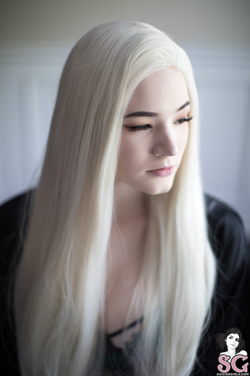 lynienicole-daydream-01.jpg