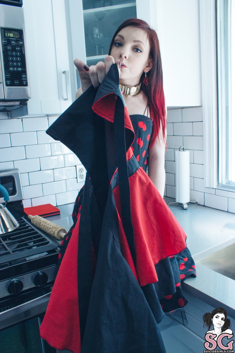 serenarayne-housewifeharley-11.jpg