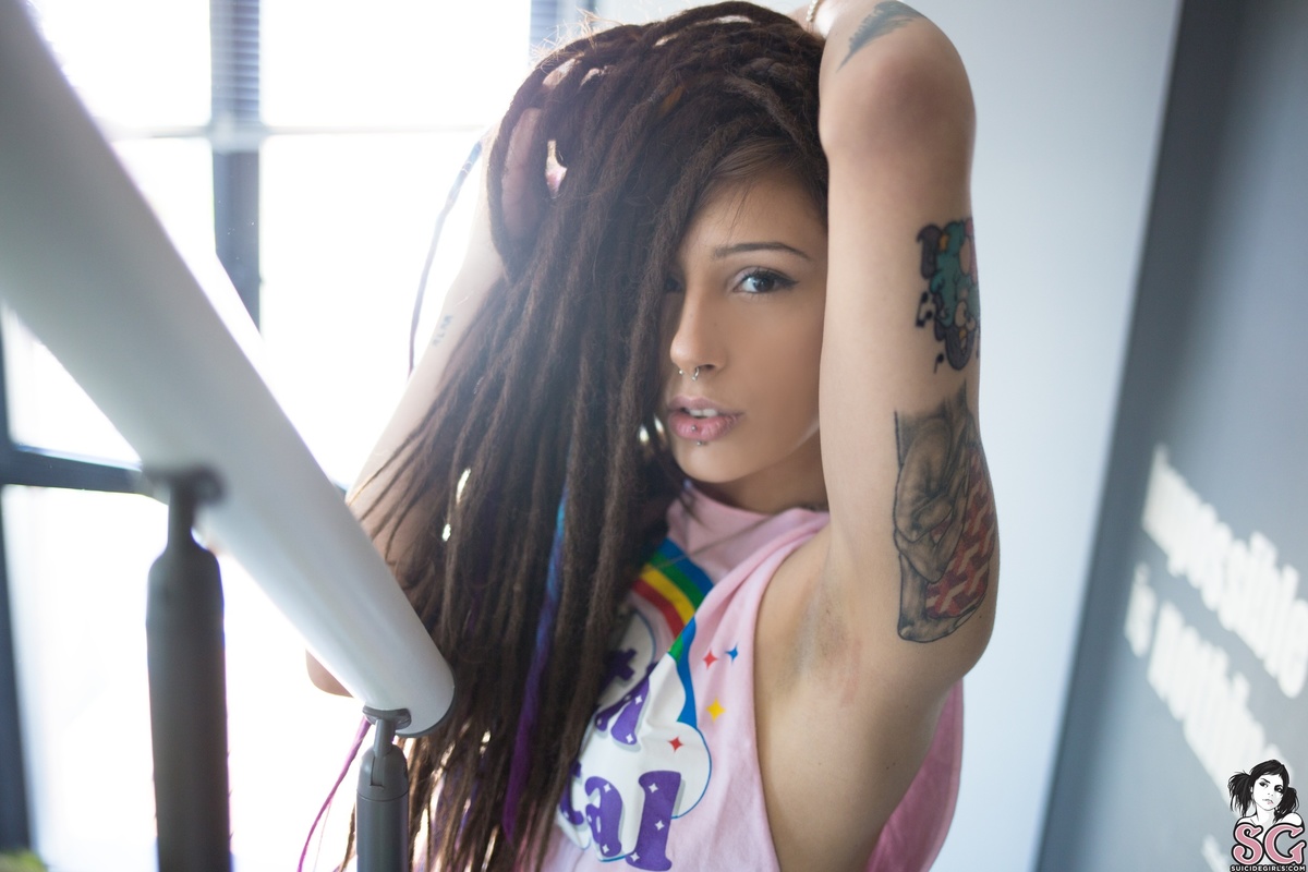 mecgee-rainbowmarshmallow-03.jpg