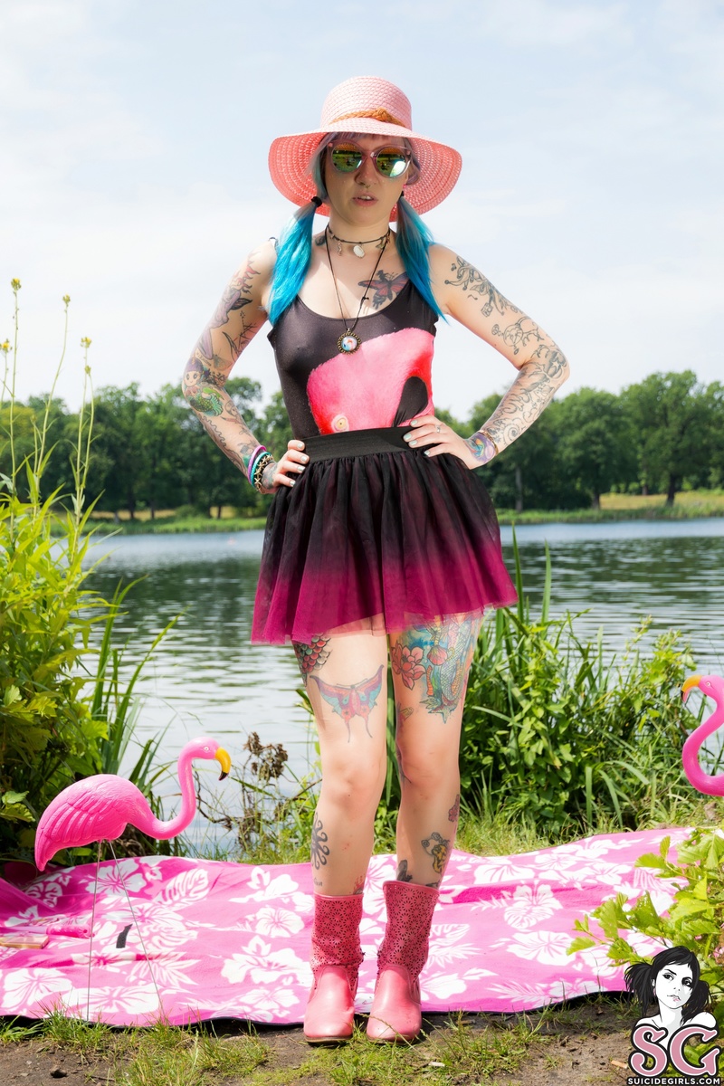 mermio-pinkflamingo-01.jpg