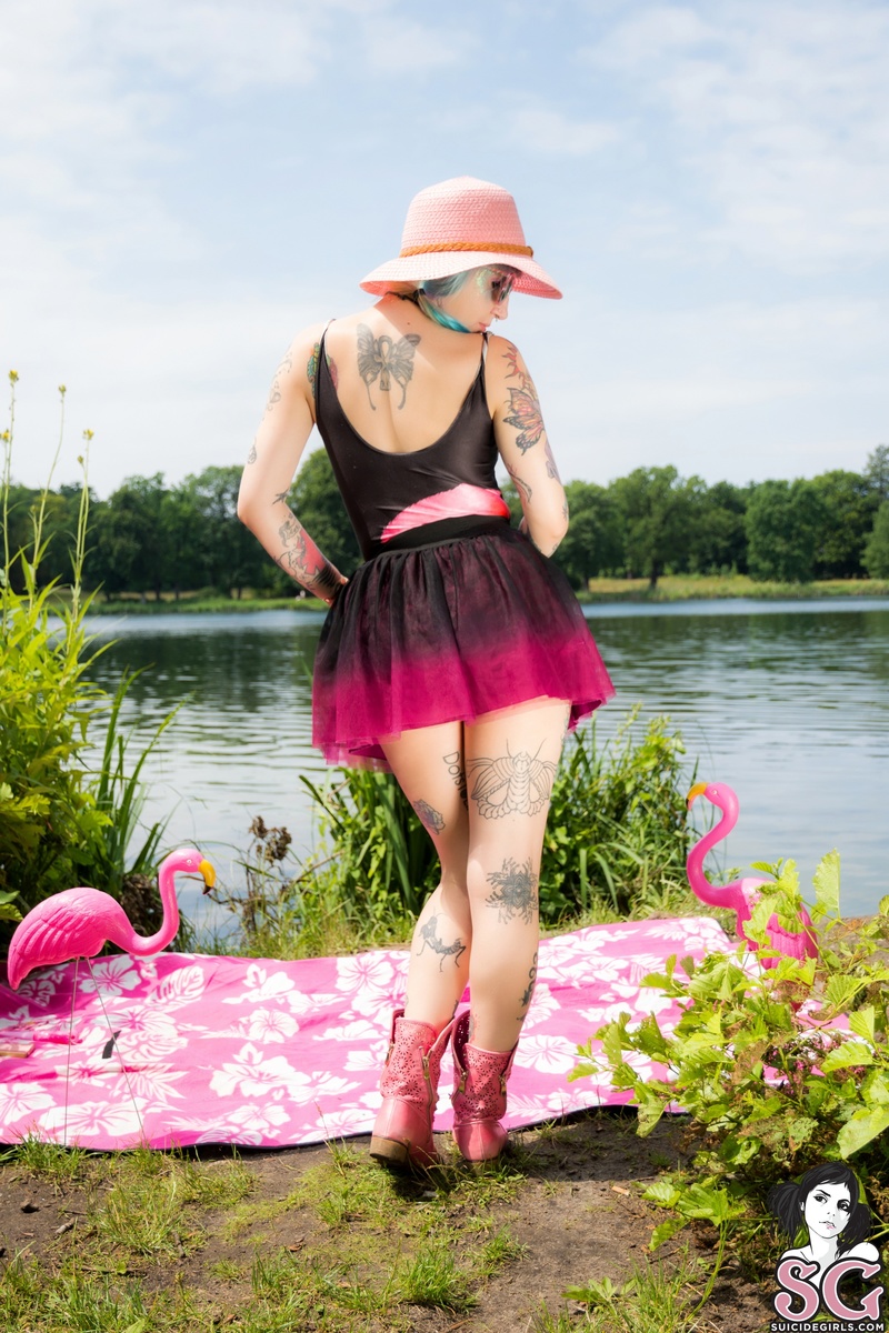 mermio-pinkflamingo-05.jpg