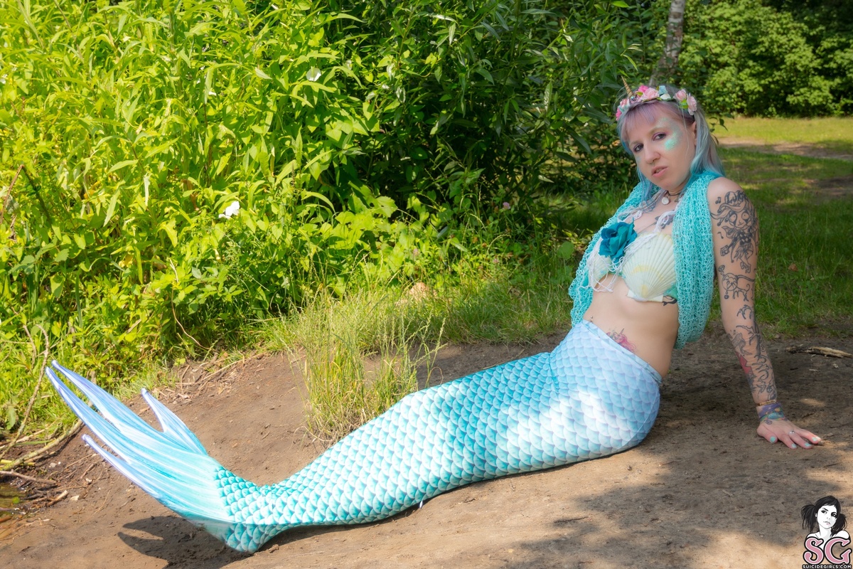 mermio-revealingmermaid-01.jpg