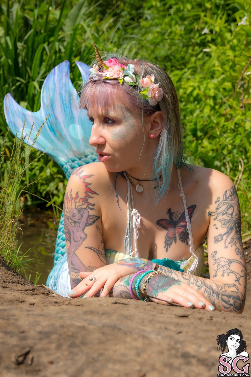 mermio-revealingmermaid-11.jpg