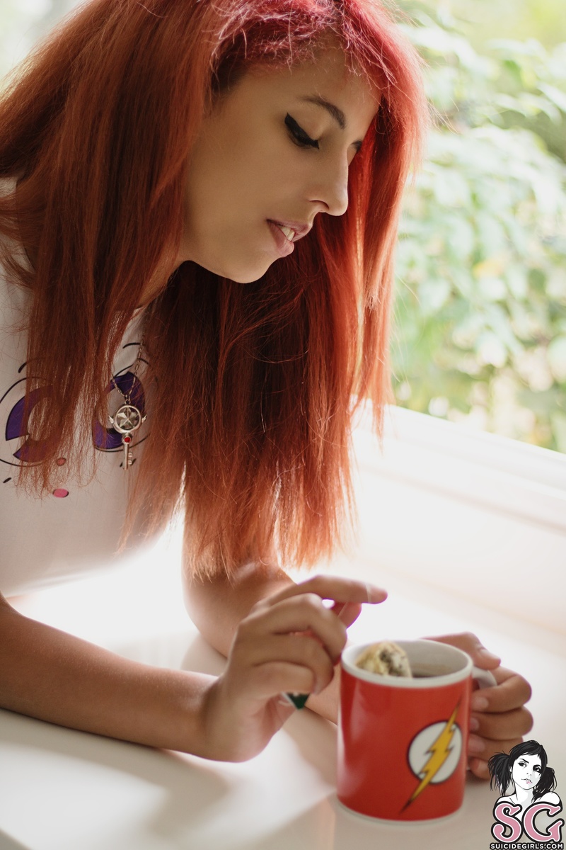 knivy-waitingformyflash-13.jpg
