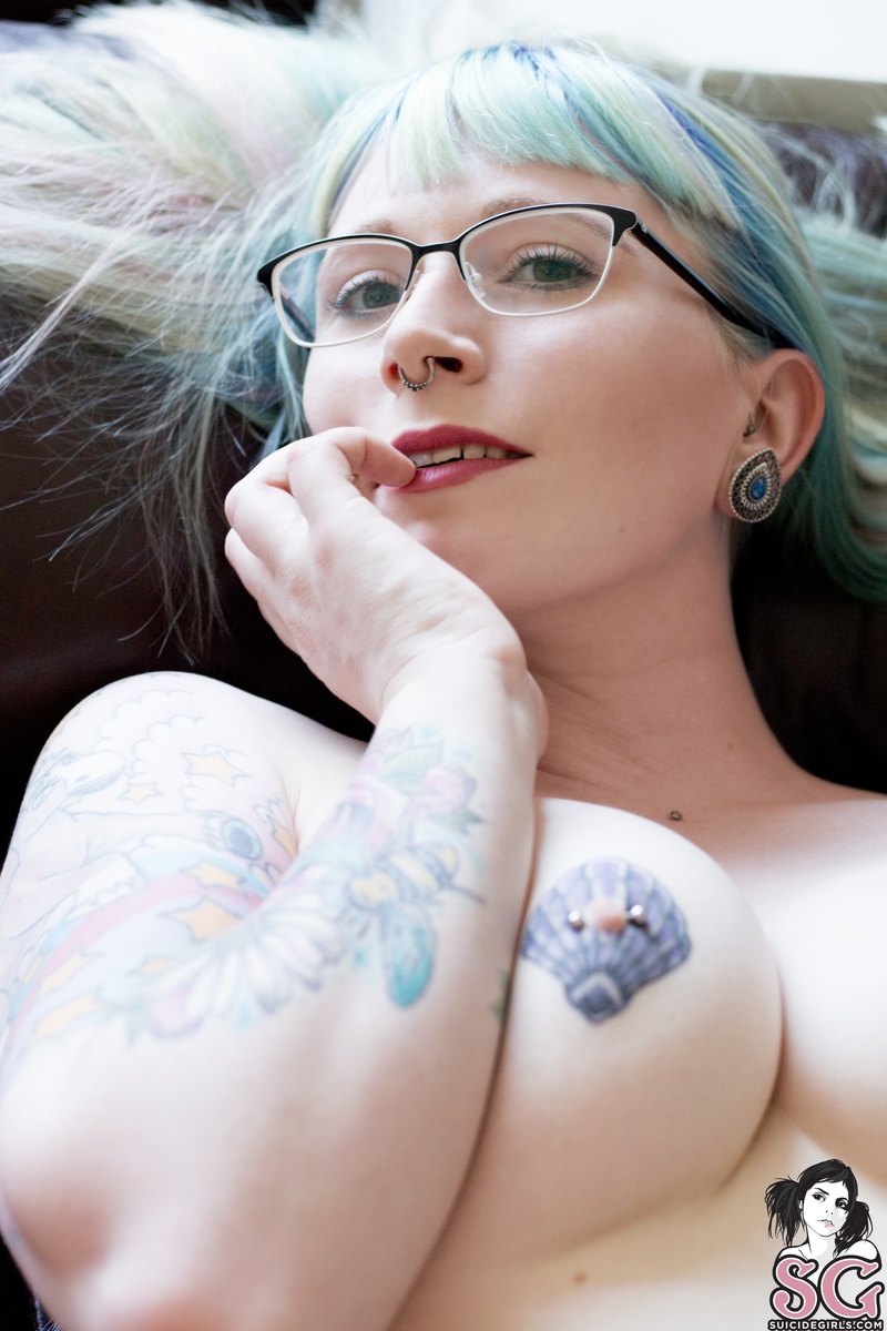 nanci-palelight-27.jpg