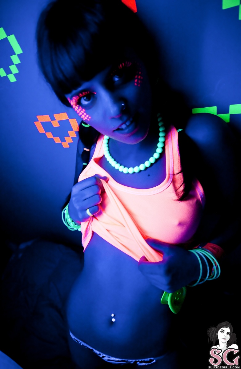 pia-fluorlove-05.jpg