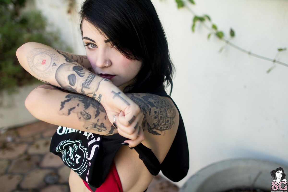 kirbee-skinnydip-05.jpg