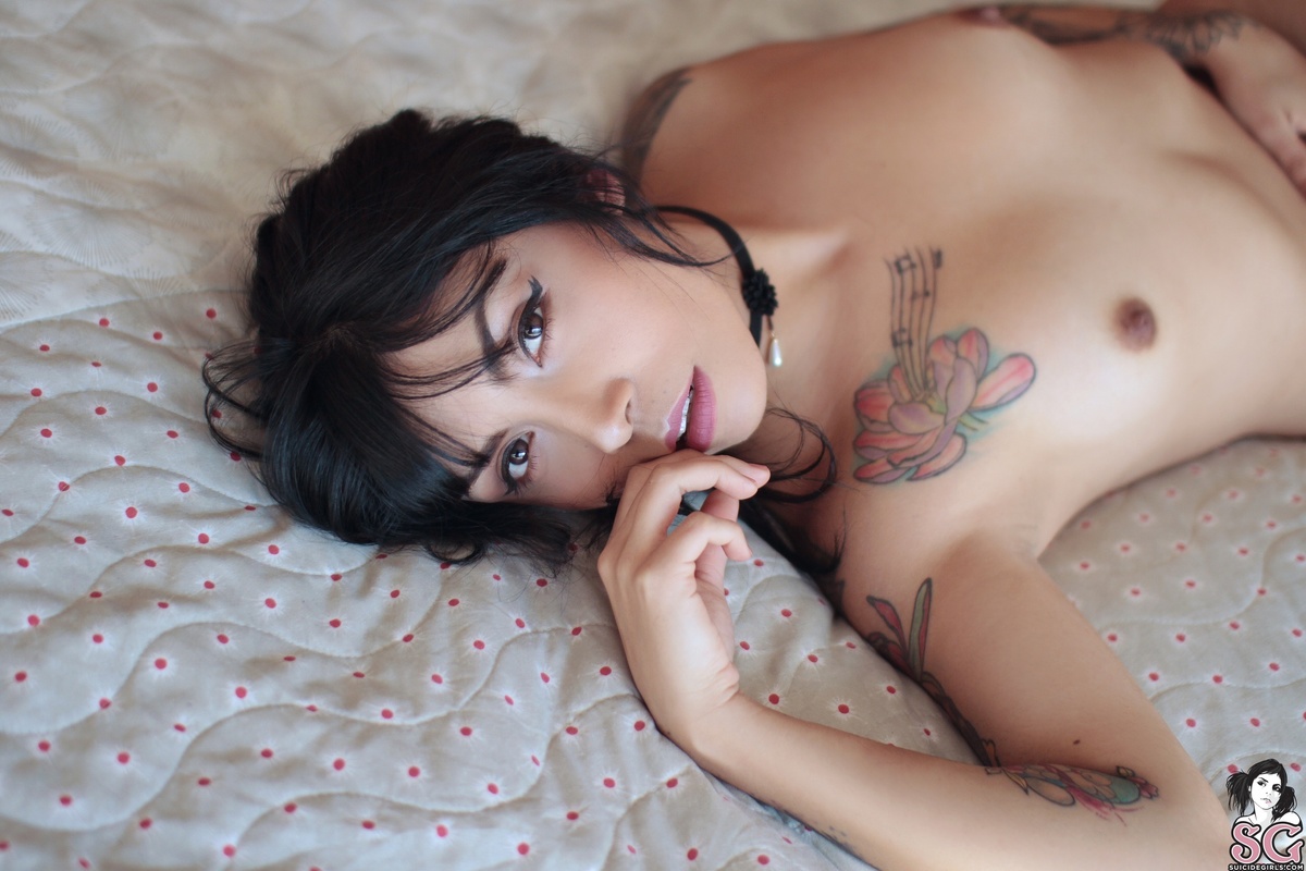 attitude-iwannabeyours-21.jpg