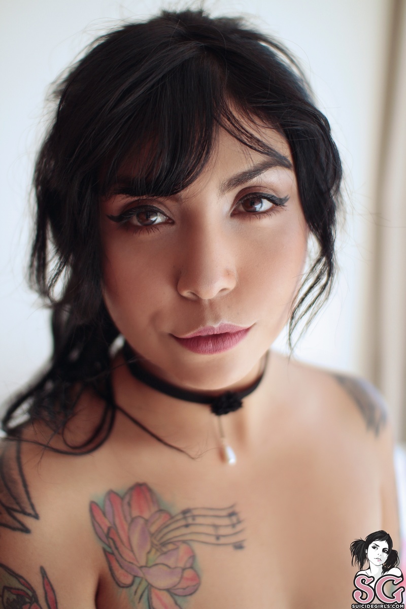 attitude-iwannabeyours-35.jpg