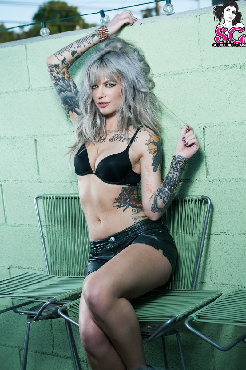 vice-greenhell-07.jpg