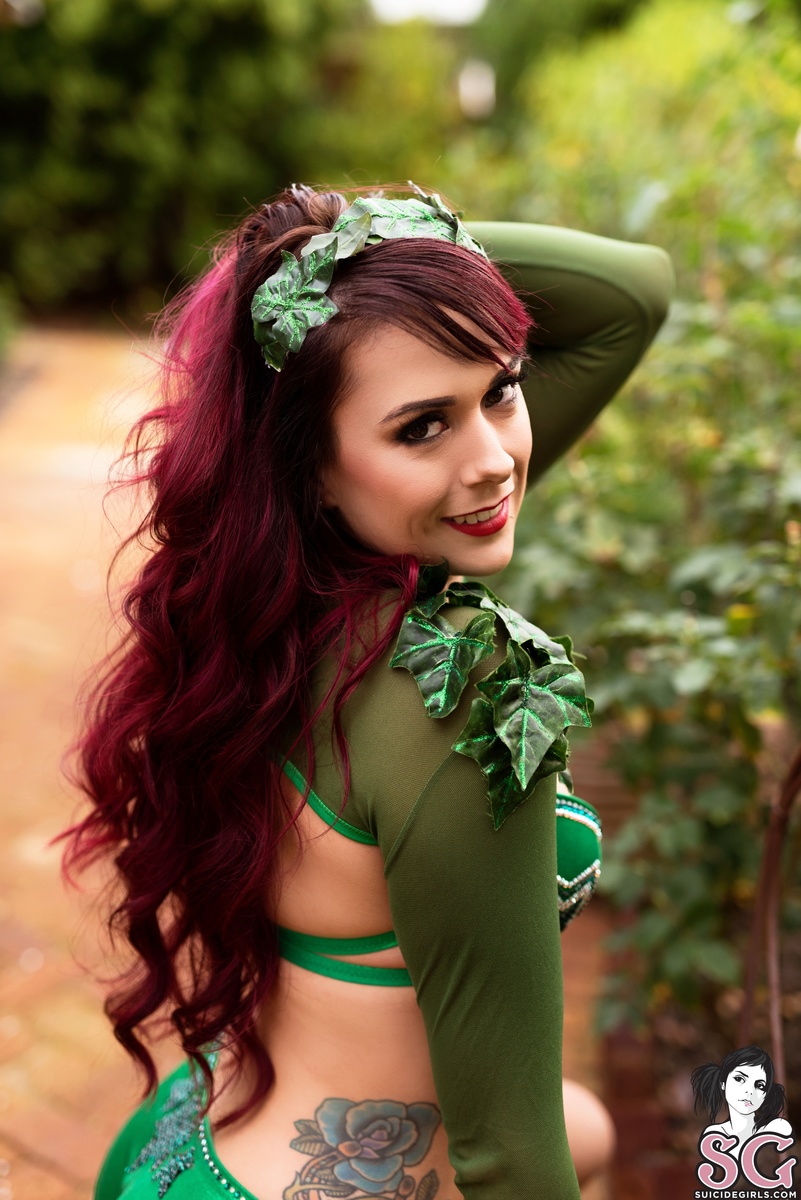 candicerae-kissme-13.jpg
