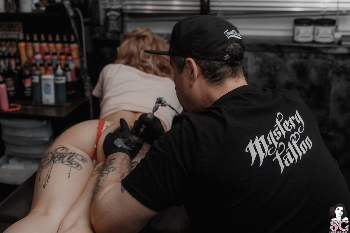 elisarose-newtattoo-33.jpg