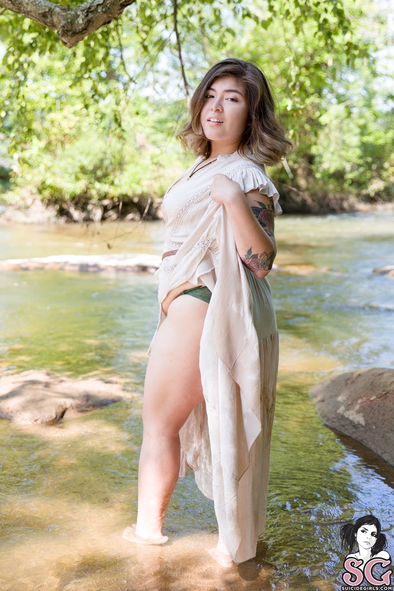 adadglgmut-themiddaysiren-09.jpg