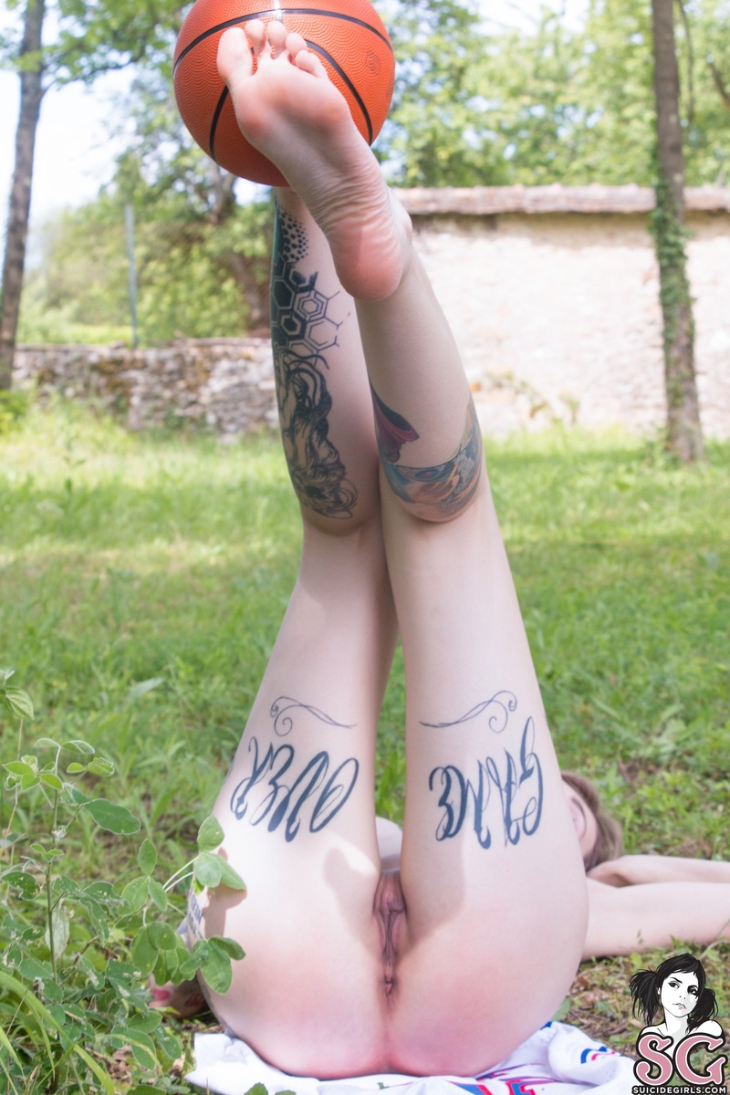 avrora-dontevercallmedoll-37.jpg