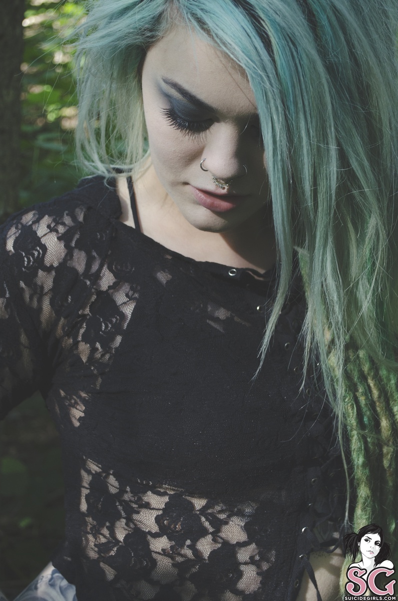 sarahmoon-asummerspast-01.jpg