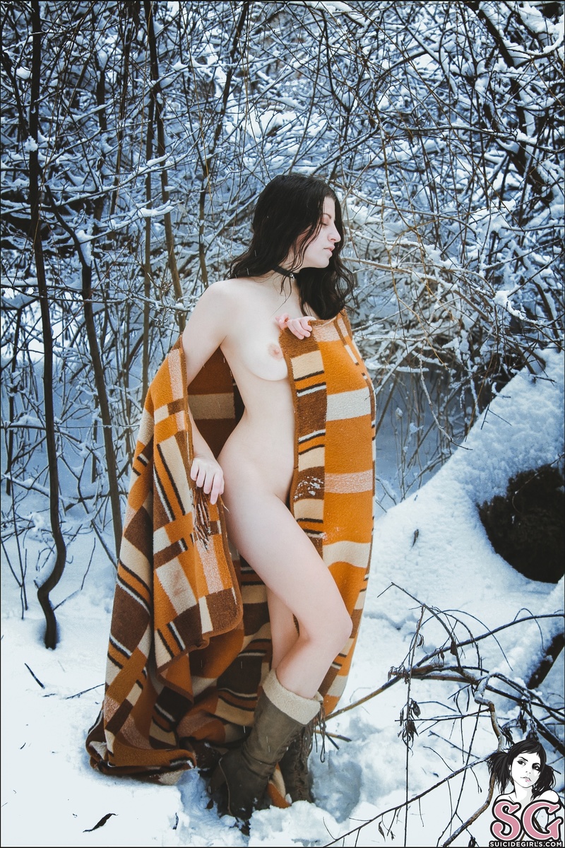 aonbheannach-andwintercame-07.jpg