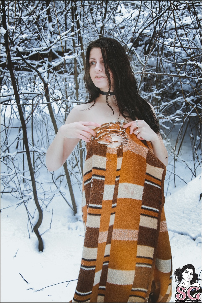 aonbheannach-andwintercame-11.jpg