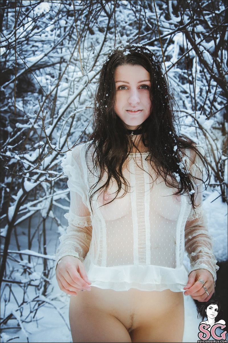 aonbheannach-andwintercame-15.jpg