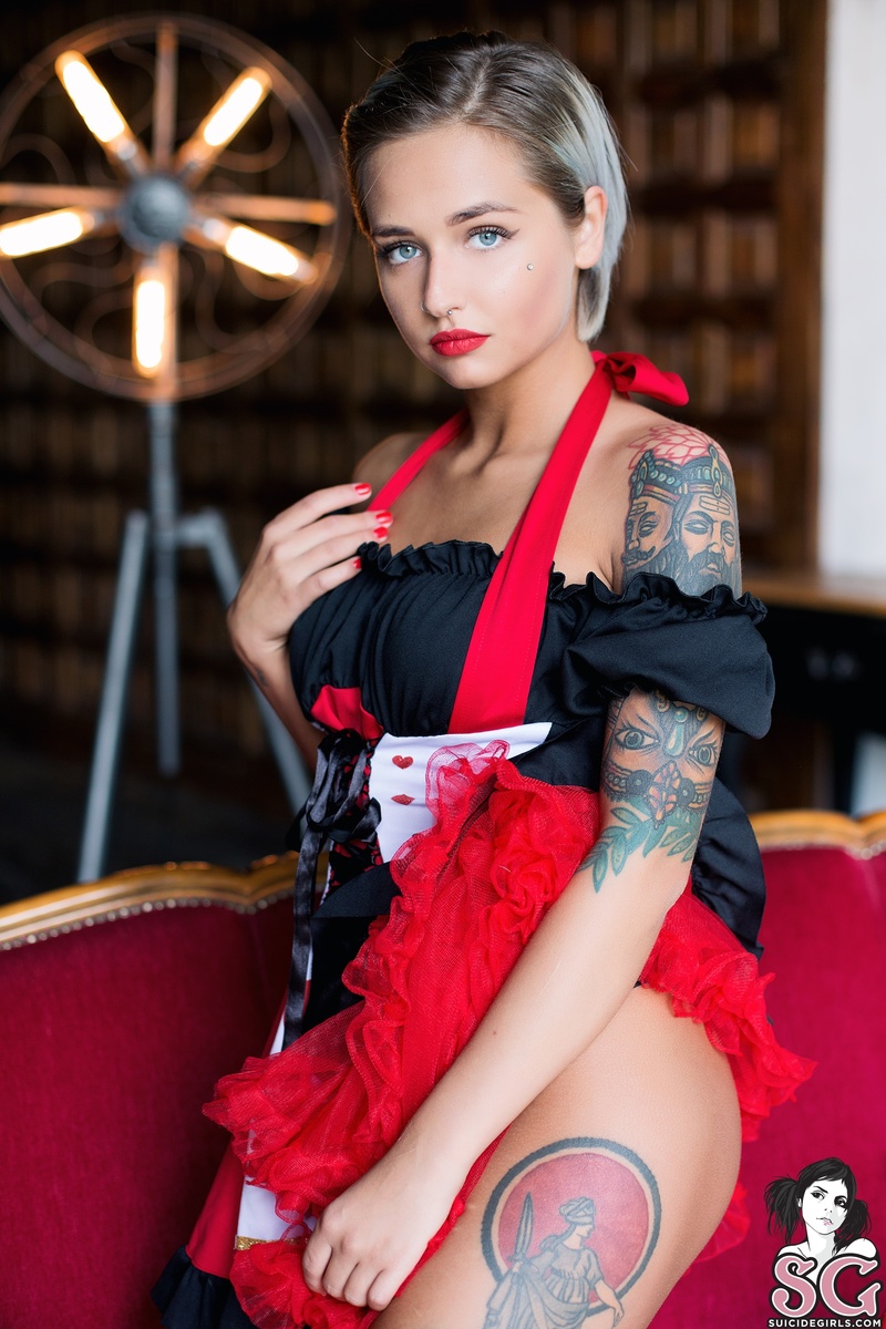 valeriya-thequeenofcards-13.jpg