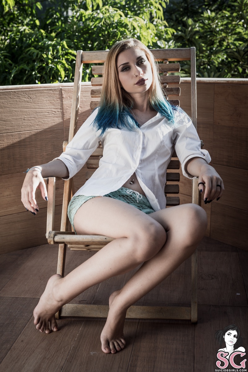 angelish-wholelottalove-01.jpg